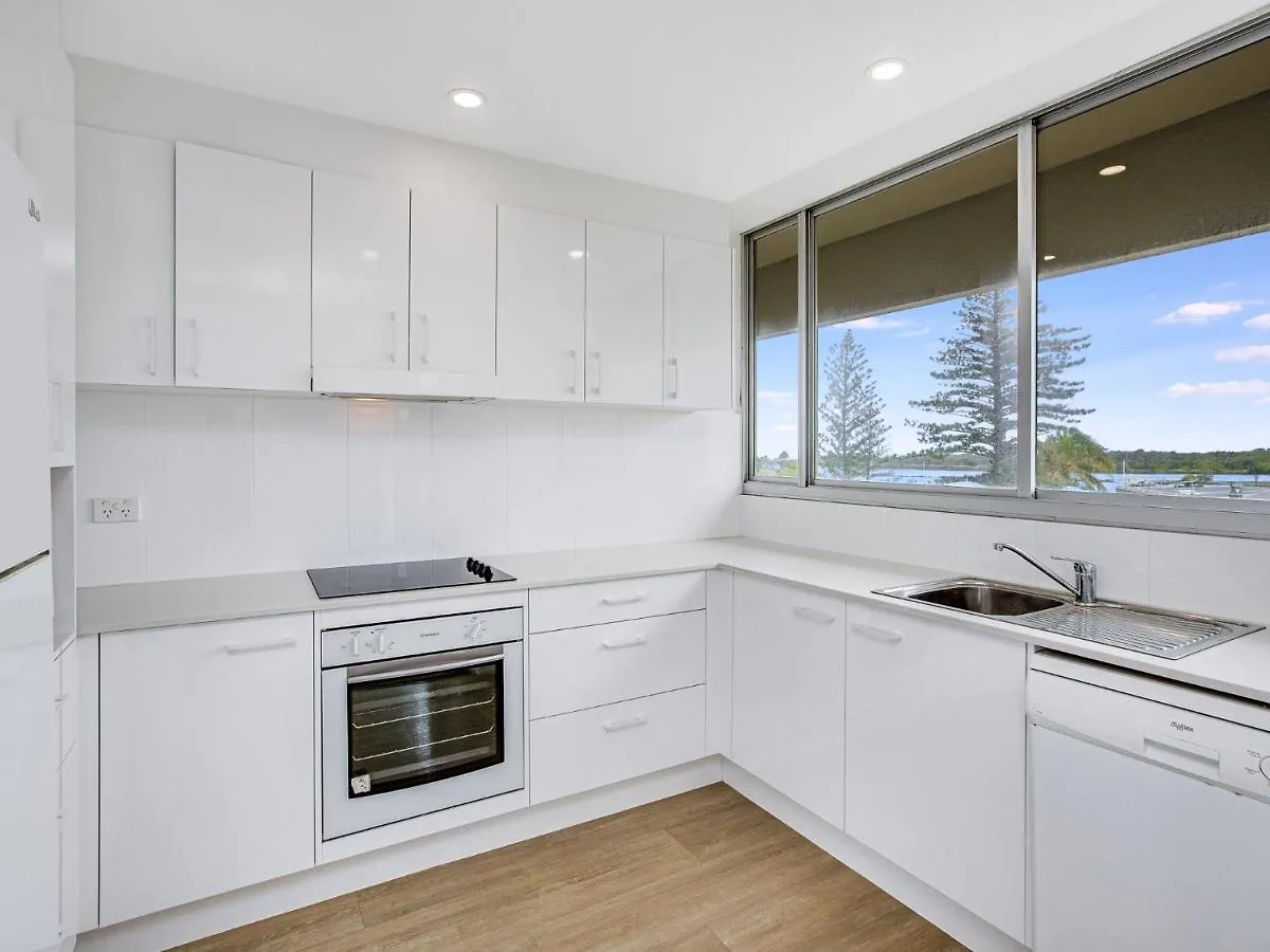 Kooringal Unit 15 Apartment Gold Coast Australia
